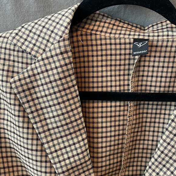 Windsor Cropped Plaid Jacket - Picture 3 of 3